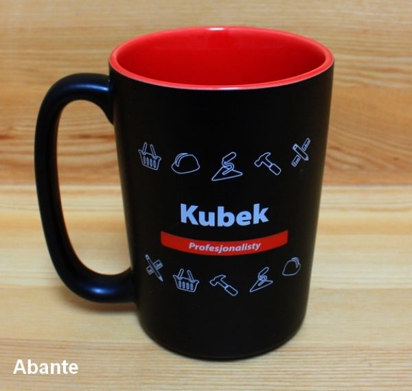 czarny kubek